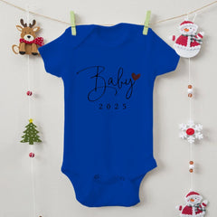 New Cotton Romper for Infant Boy Girl "Baby 2025" Funny Heart Pattern Onesies Coming Soon Gift Newborn Short Sleeve Bodysuits