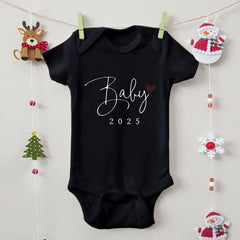 New Cotton Romper for Infant Boy Girl "Baby 2025" Funny Heart Pattern Onesies Coming Soon Gift Newborn Short Sleeve Bodysuits